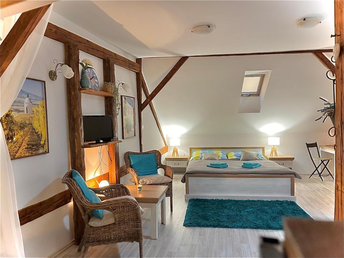 Apartmany Lavander Mikulov Buitenkant foto